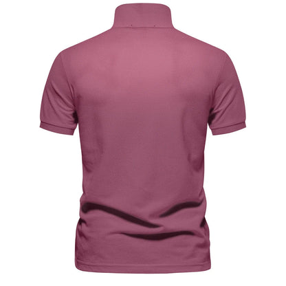 Dos du polo en piqué vieux rose, col rabattu et bas de manches à revers