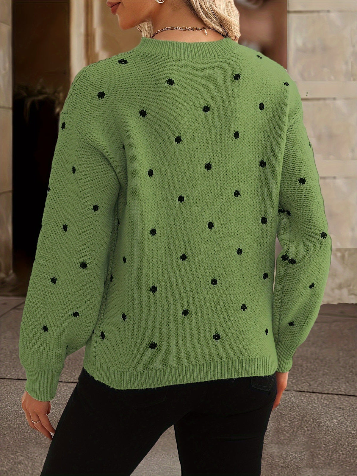 Pull à pois brodés pour femme, vue 3