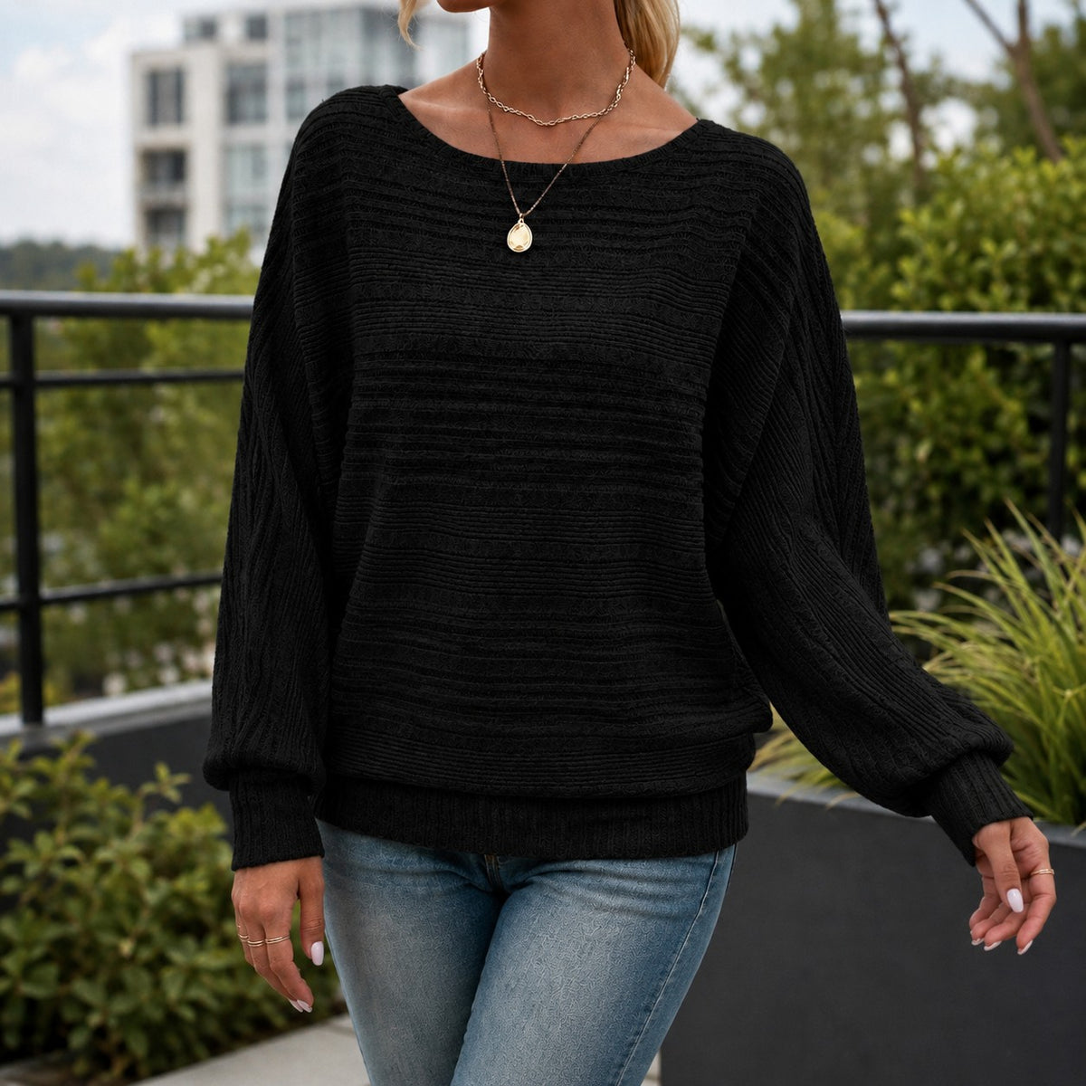 Pull col bateau côtelé, coloris noir, vue de face