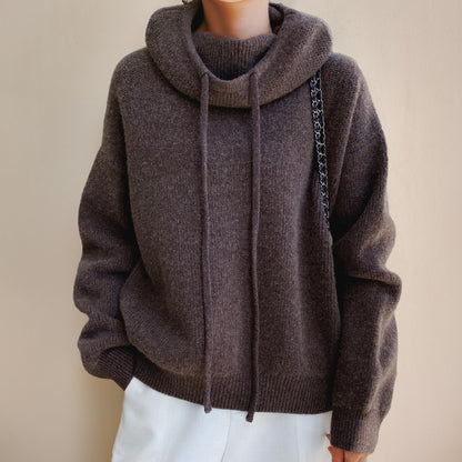 Pull col cheminée, coloris marron, porté en tenue, vue 2