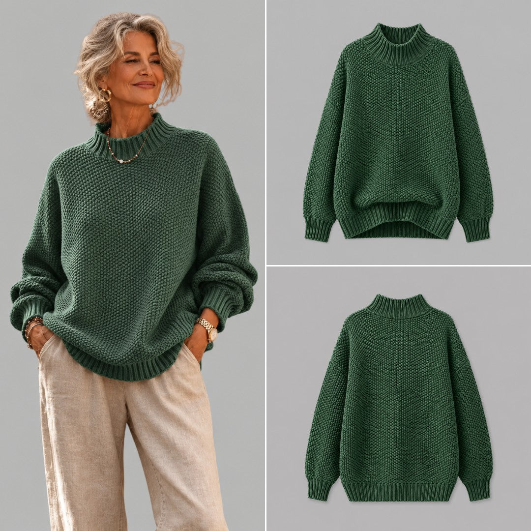 Pull vert en maille texturée à col montant, porté et présenté à plat
