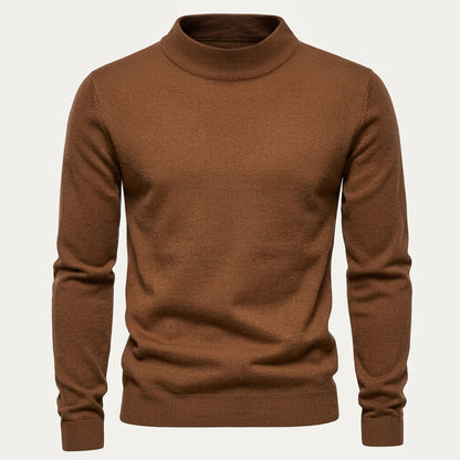 Pull col montant marron, vue de face à plat