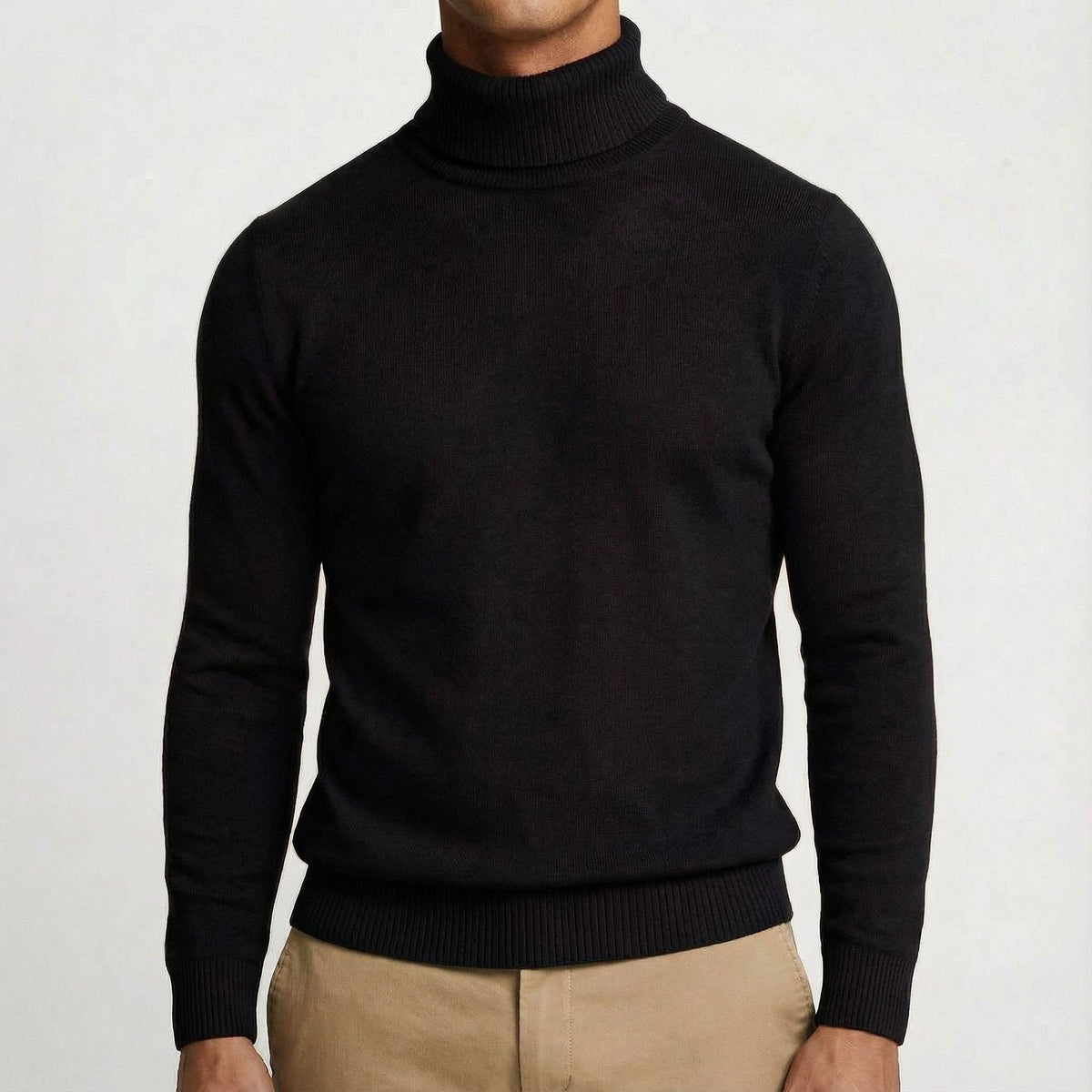 Pull à col roulé in Black | By Old Money