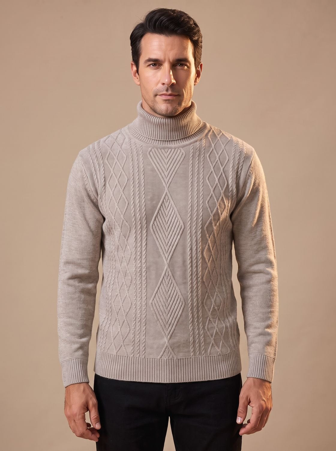 Pull col roulé à motif losange, beige