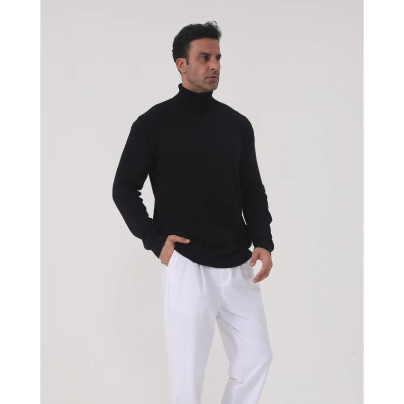 Pull col roulé maille fine, coloris noir, porté en tenue, vue 3