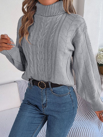 Pull court à torsades, coloris gris, porté en tenue, vue 3
