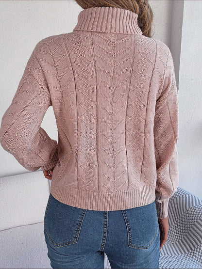 Pull court à torsades, coloris rose poudré, vue de dos