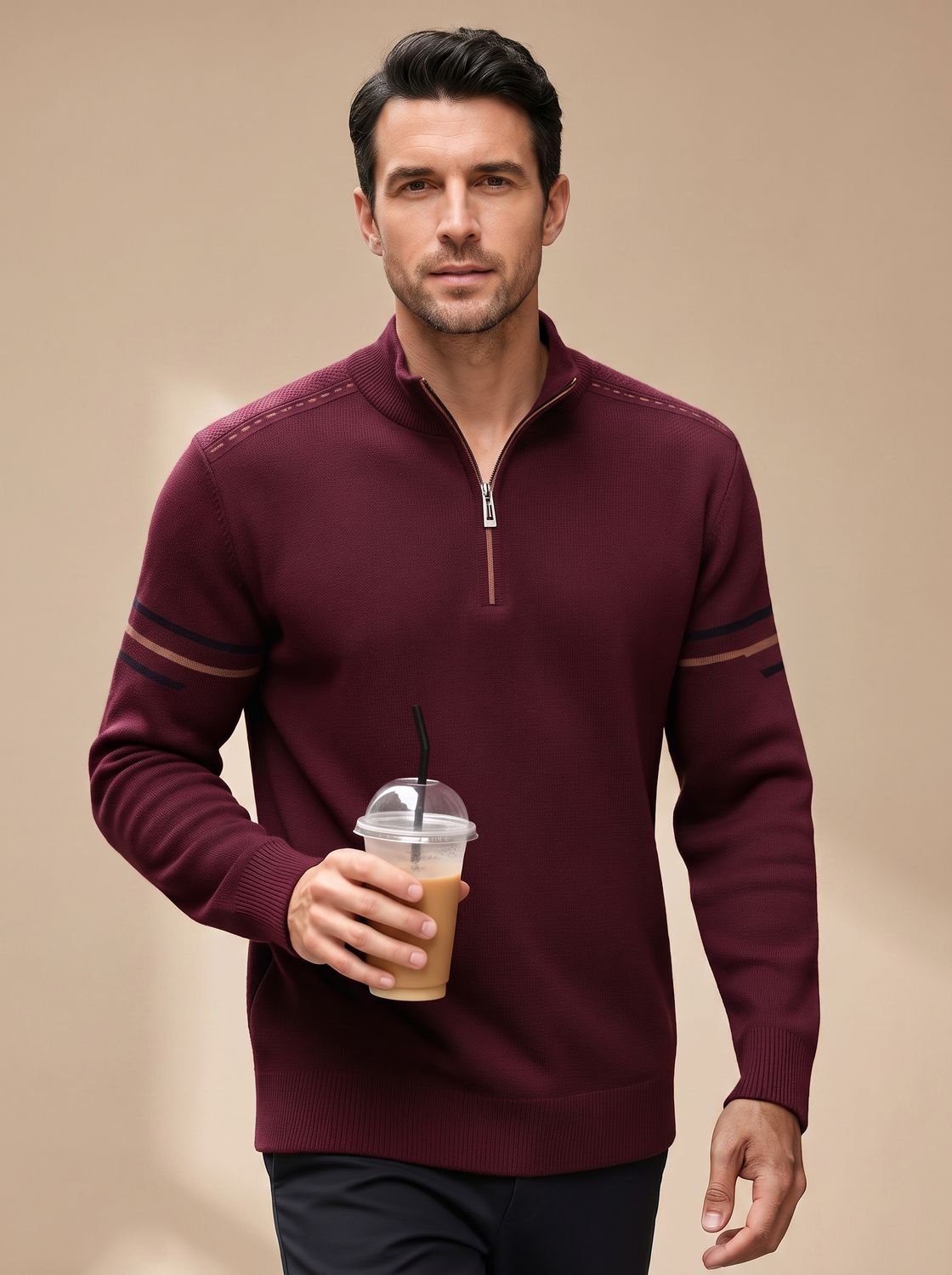 Homme portant un pull demi-zip bordeaux à col montant