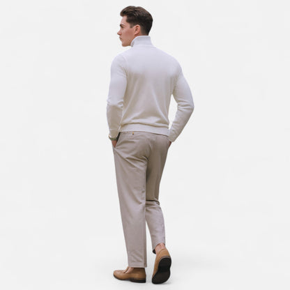 Pull demi-zip homme blanc vu de dos, col montant
