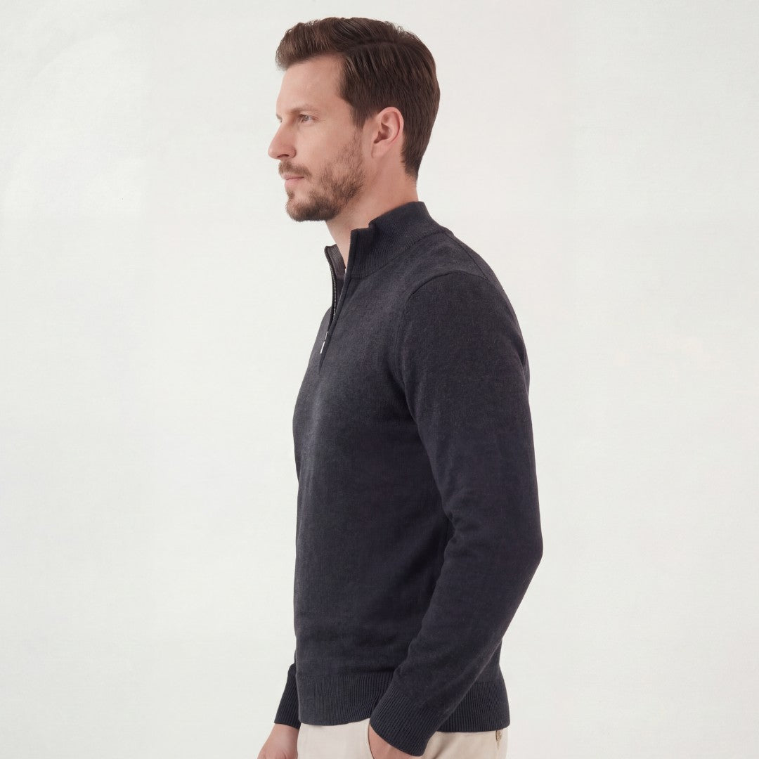 Pull demi-zip en maille, coloris anthracite, vue de profil