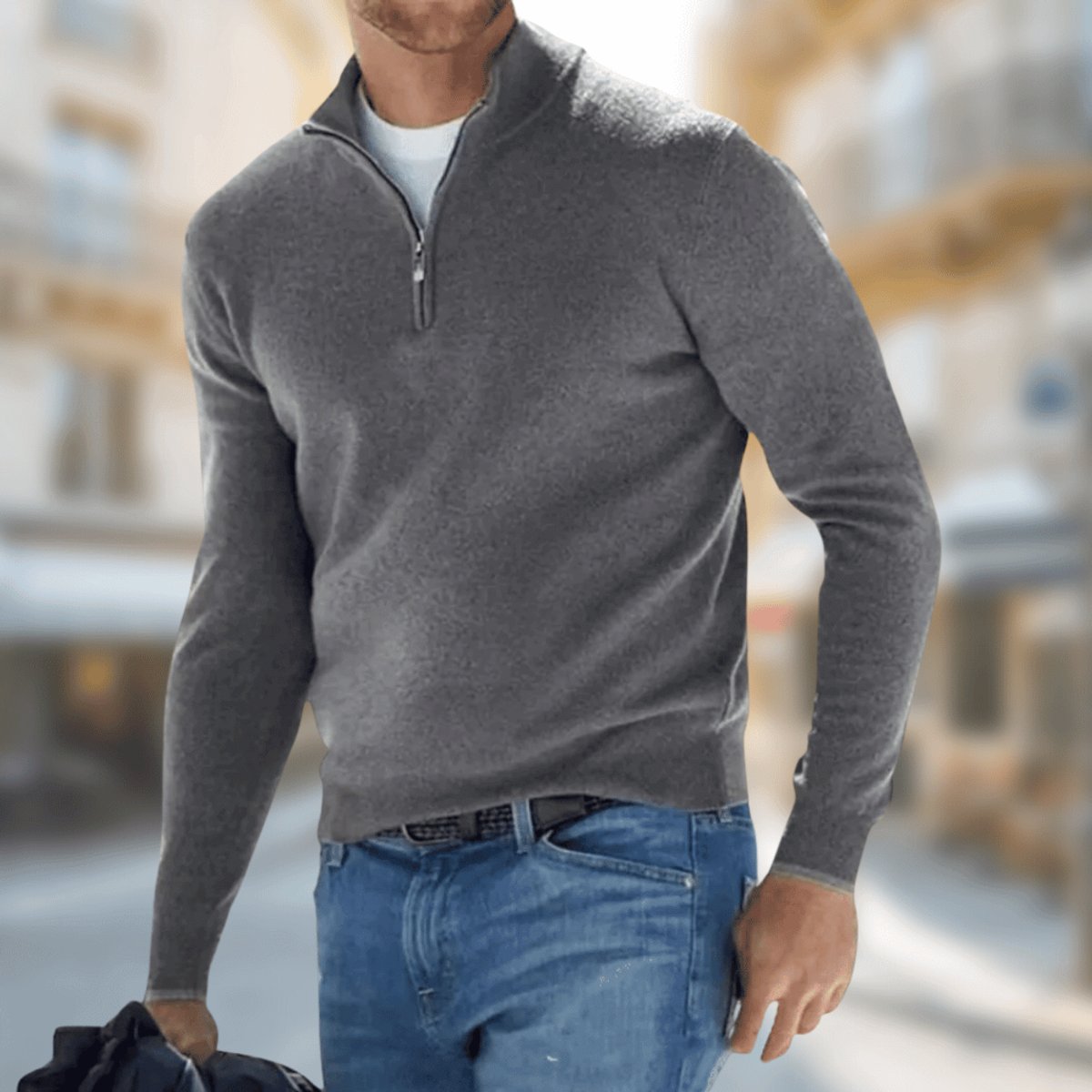 Pull demi-zip gris à col montant, vue de face