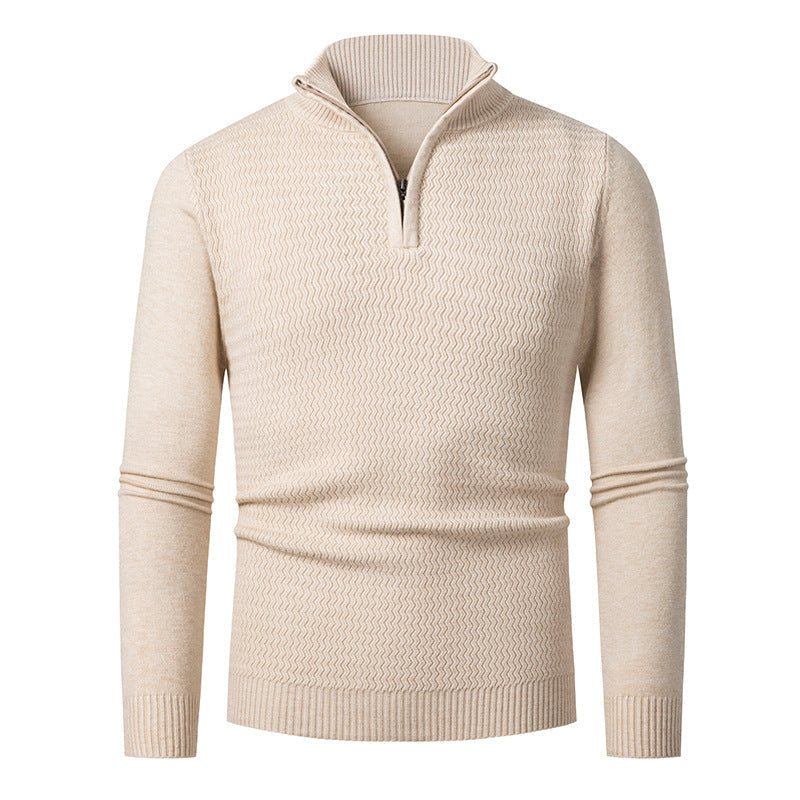 Pull demi-zip texturé, coloris crème, présenté à plat