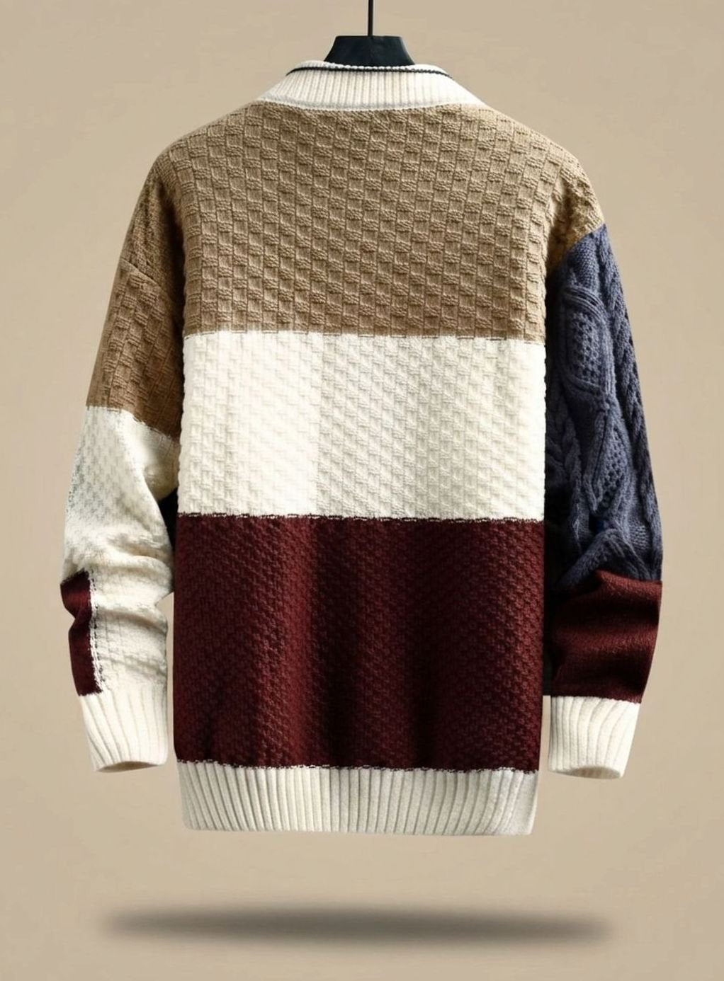Dos du pull patchwork, blocs bordeaux, écru et camel