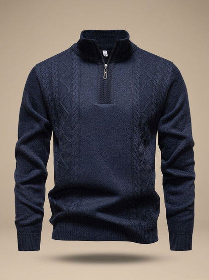 Pull en maille torsadée à col montant zippé