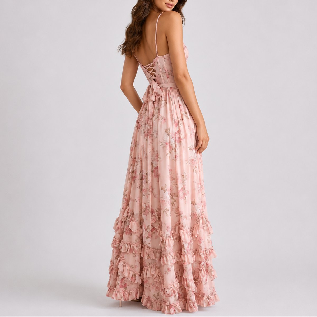 Robe fleurie rose vue de dos, dos lacé et nœud