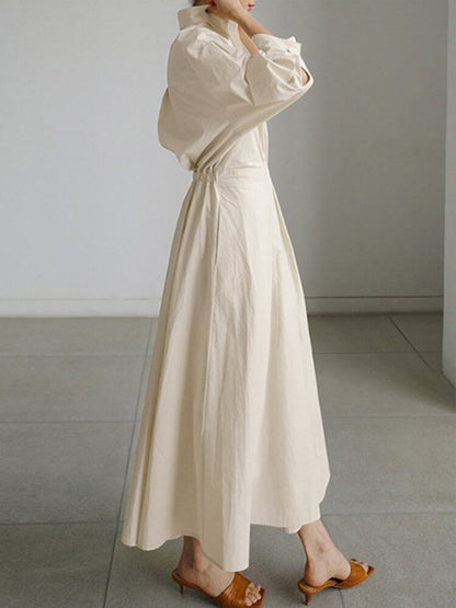 Robe chemise longue évasée, coloris crème, vue de profil