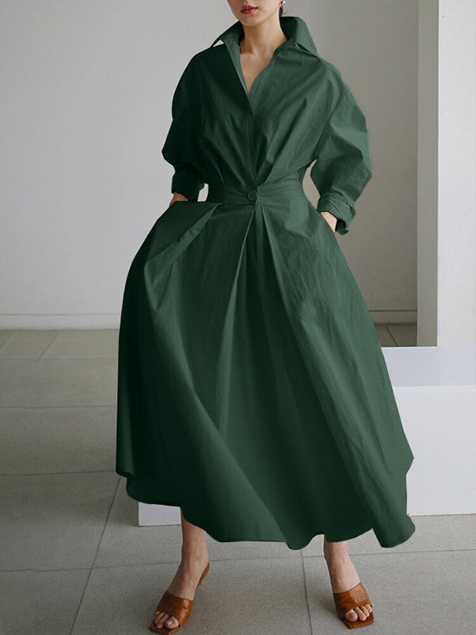 Robe chemise longue évasée, coloris vert forêt, vue de face