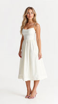Robe évasée à bretelles, blanc