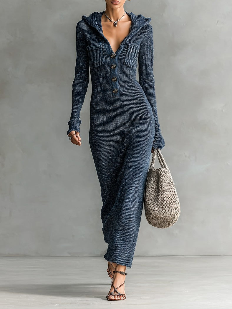 Robe longue à capuche, coloris bleu marine, vue de face