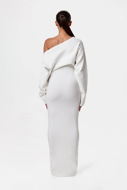 Robe longue épaule dénudée, coloris ivoire, vue de dos