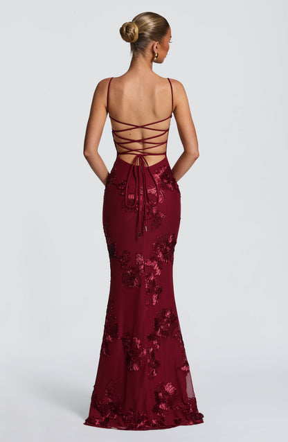 Robe longue fleurie corset, coloris bordeaux, vue de dos