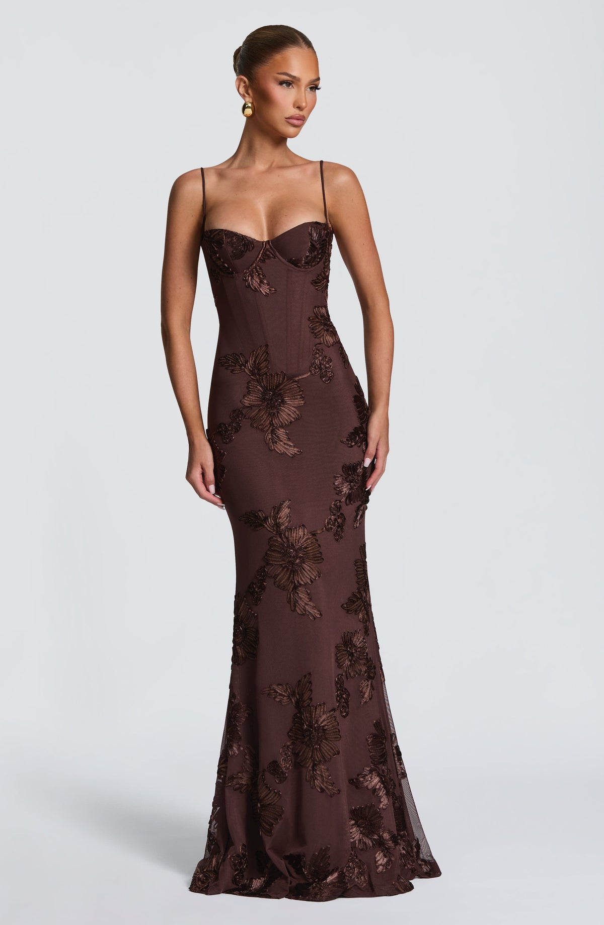 Robe longue fleurie corset, coloris marron foncé, vue de face