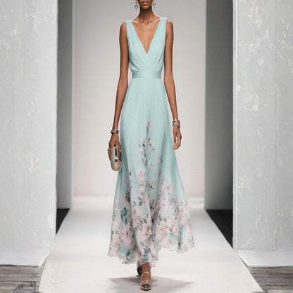 Robe longue à fleurs vert d'eau, buste drapé croisé, portée