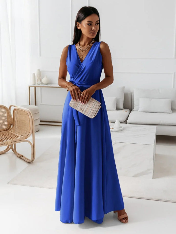 Robe longue portefeuille, coloris bleu, vue de face