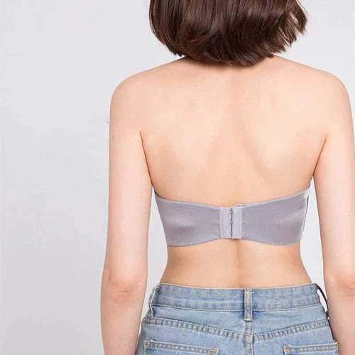 Soutien-gorge à bonnets moulés, vu de dos