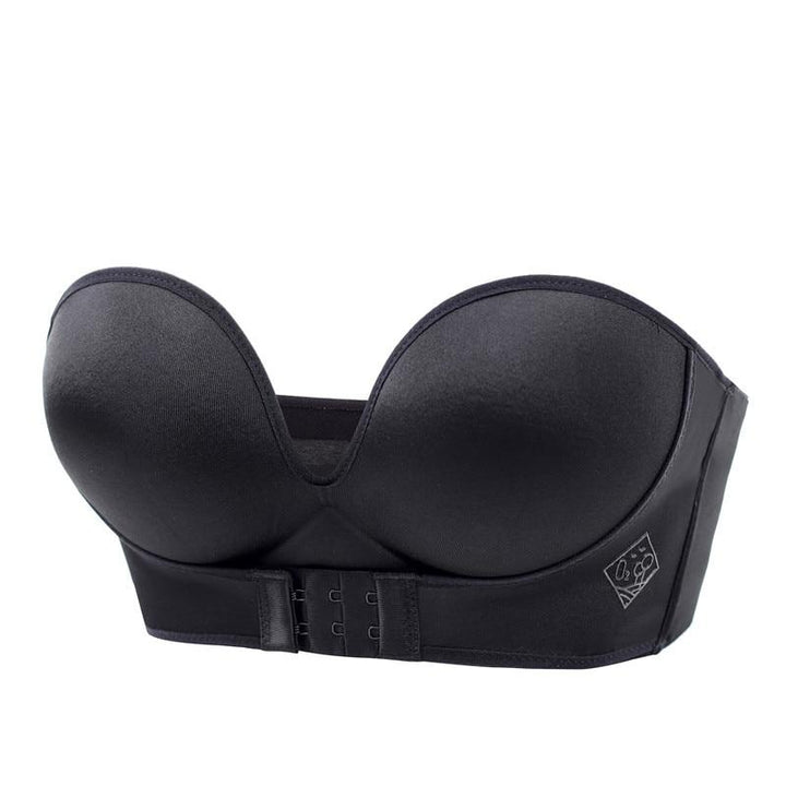 Soutien-gorge à bonnets moulés, coloris noir, vu de face