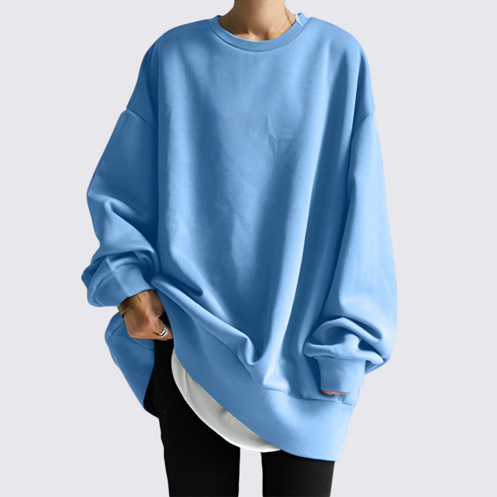 Sweat oversize à col rond, coloris bleu clair, vu de face