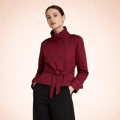Trench court col montant, coloris bordeaux, vue de face