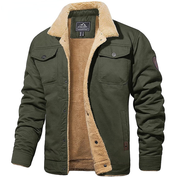 Veste en coton vert kaki doublée de sherpa écru, col en peau lainée et poches poitrine