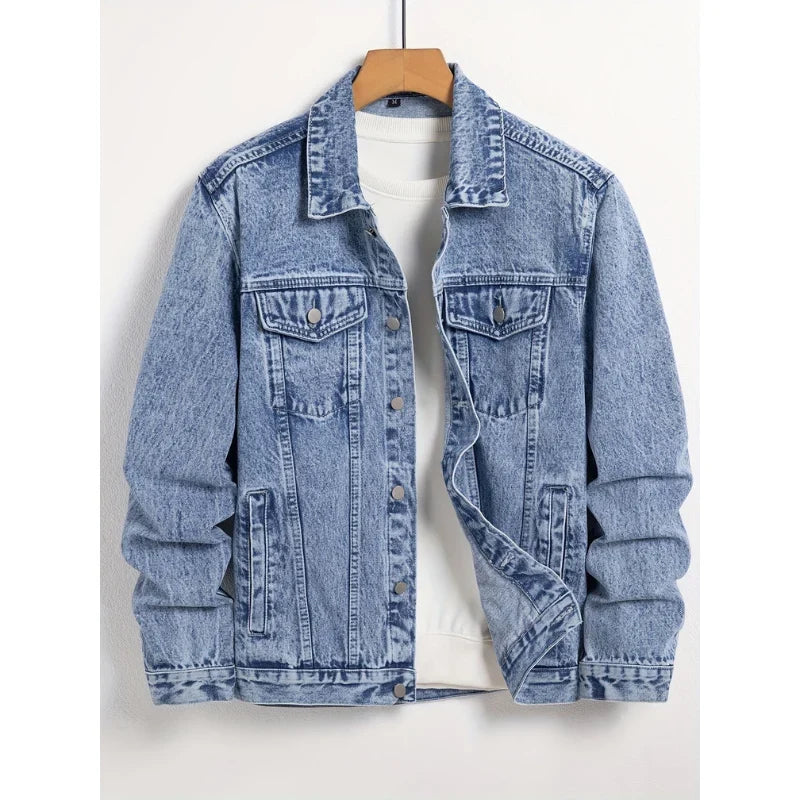 Veste en jean boutonnée, coloris bleu, présenté à plat