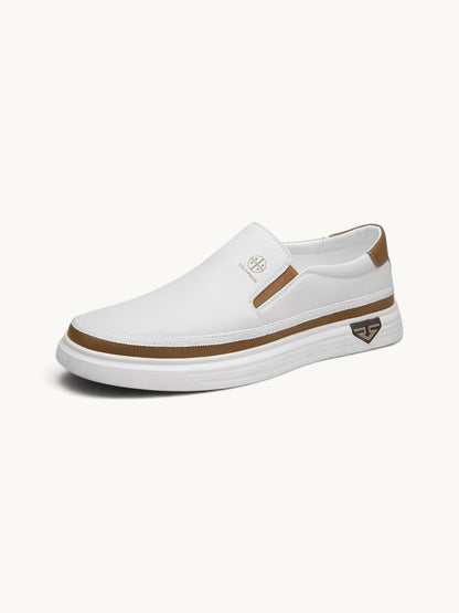 Mocassin à enfiler en cuir blanc à semelle plateforme, vue de profil